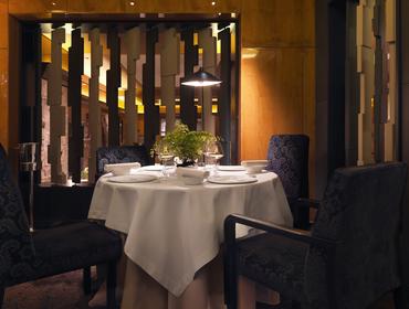 Pierre Gagnaire - Restaurant 3 étoiles MICHELIN 75008 Paris 08